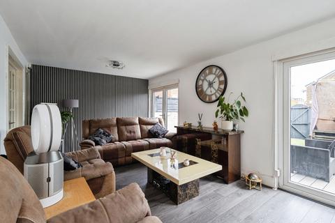 3 bedroom end of terrace house for sale, Woolton Close, Manchester, Greater Manchester, M40