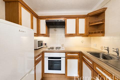 undefined, Fentiman Way, Hornchurch, RM11