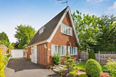 2 bedroom detached house for sale, Ashford Road, Bearsted, Maidstone