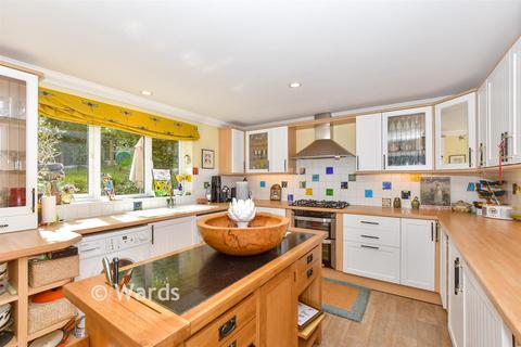3 bedroom detached house for sale, Ingleden Park Road, Tenterden TN30