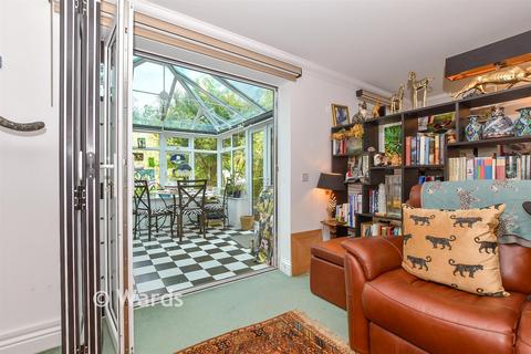3 bedroom detached house for sale, Ingleden Park Road, Tenterden TN30