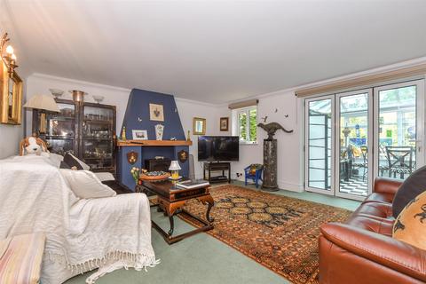 3 bedroom detached house for sale, Ingleden Park Road, Tenterden TN30