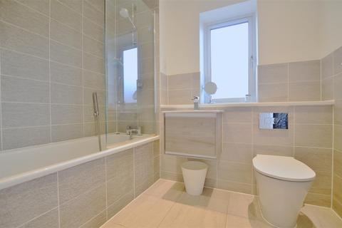4 bedroom semi-detached house for sale, Boundary Drive, Wexham, Slough
