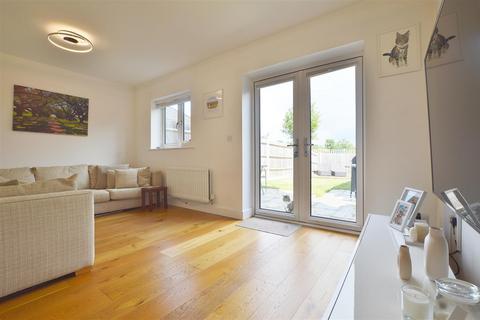 4 bedroom semi-detached house for sale, Boundary Drive, Wexham, Slough