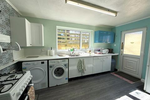 3 bedroom detached house for sale, Ednyfed Hill, Amlwch, Anglesey, LL68