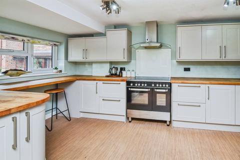 3 bedroom semi-detached house for sale, Masons Way, Frome