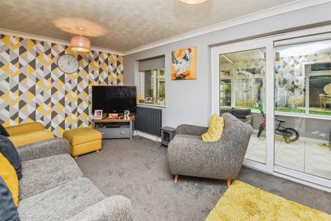 3 bedroom semi-detached house for sale, Masons Way, Frome