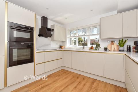 4 bedroom detached house for sale, Hardy Road, St Margarets-At-Cliffe, Dover, Kent