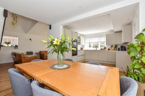 4 bedroom detached house for sale, Hardy Road, St Margarets-At-Cliffe, Dover, Kent