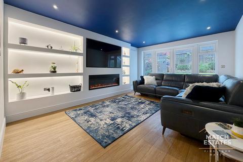 4 bedroom detached house for sale, Field View Road, Dover CT16