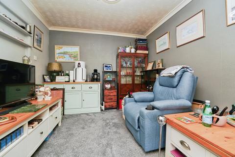 3 bedroom end of terrace house for sale, Sudbrook Way, Gloucester, Gloucestershire, GL4
