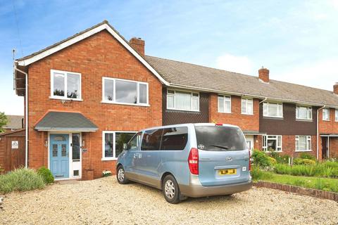 3 bedroom end of terrace house for sale, Sudbrook Way, Gloucester, Gloucestershire, GL4