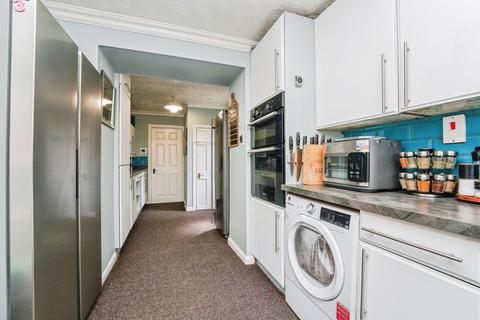 3 bedroom end of terrace house for sale, Sudbrook Way, Gloucester, Gloucestershire, GL4