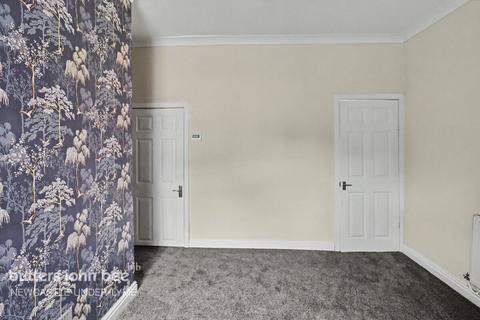 2 bedroom end of terrace house for sale, Heathcote Street, Newcastle