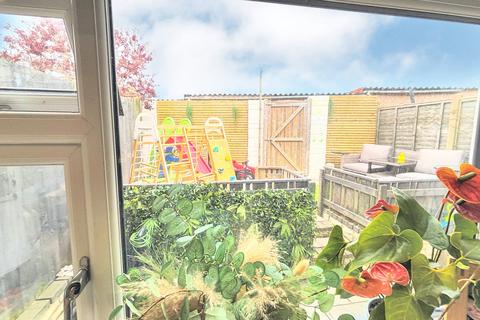 2 bedroom end of terrace house for sale, Haylands
