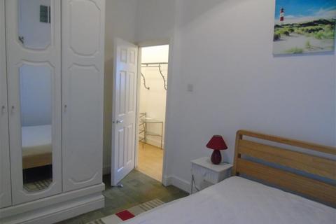 1 bedroom flat to rent, Pembroke Buildings, SWANSEA, SA1
