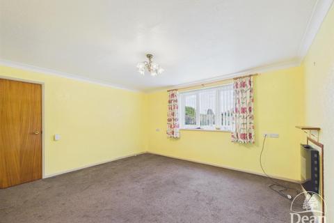 2 bedroom apartment for sale, Kimberley Drive, Lydney GL15