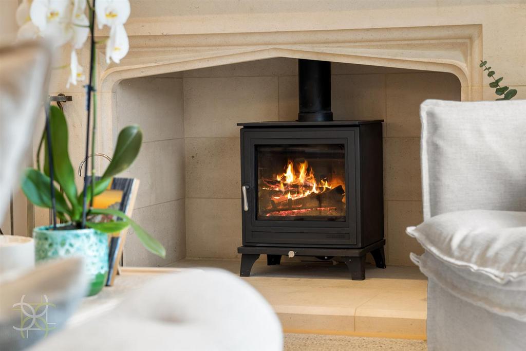 Living room, fireplace