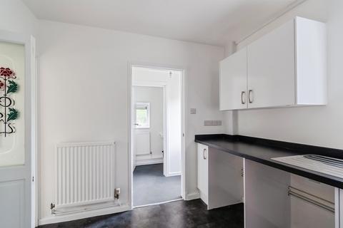 3 bedroom end of terrace house for sale, London Road, Chippenham