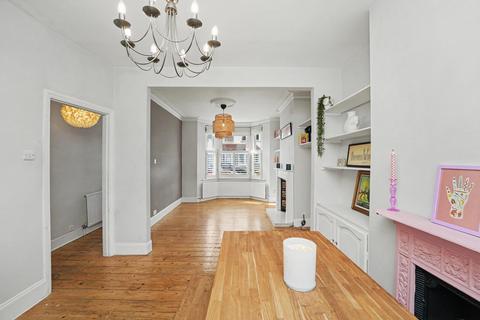 3 bedroom house for sale, Lincoln Road, Enfield