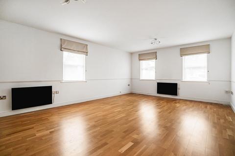 2 bedroom ground floor flat for sale, Taverners Lodge, Cockfosters, EN4