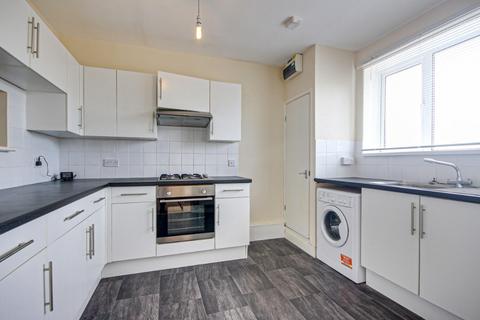 2 bedroom flat to rent, Glenville Parade, Hucclecote, Gloucester, GL3