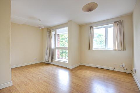 2 bedroom flat to rent, Glenville Parade, Hucclecote, Gloucester, GL3