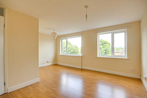 2 bedroom flat to rent, Glenville Parade, Hucclecote, Gloucester, GL3