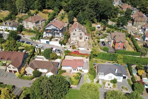 2 bedroom detached bungalow for sale, The Glen, Saltford, Bristol