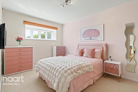 2 bedroom apartment for sale, Main Road, Knockholt
