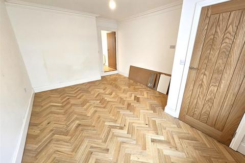 4 bedroom terraced house for sale, Fore Street, Bere Alston, Yelverton
