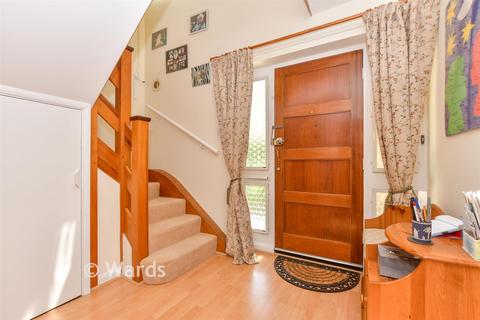 3 bedroom chalet for sale, Hurst Close, Tenterden, Kent