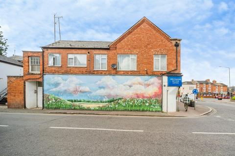 Flat - London Road, Stony Stratford, Milton Keynes
