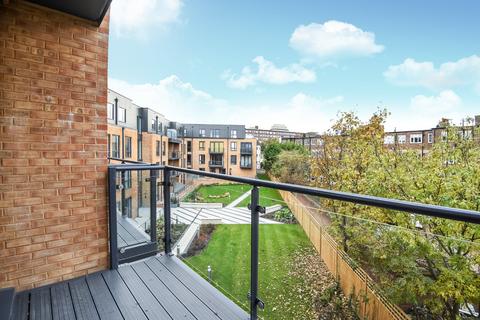 2 bedroom flat to rent, Boundaries Road, Balham, London, SW12
