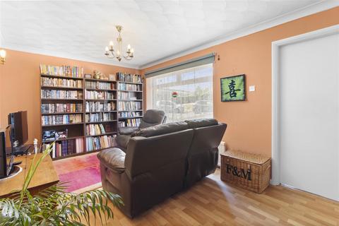 3 bedroom semi-detached house for sale, Windsor Way, Polegate BN26