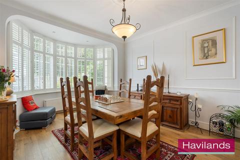 4 bedroom semi-detached house for sale, Halstead Road, London