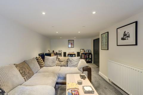3 bedroom end of terrace house for sale, Pascoe Road, Hither Green, SE13