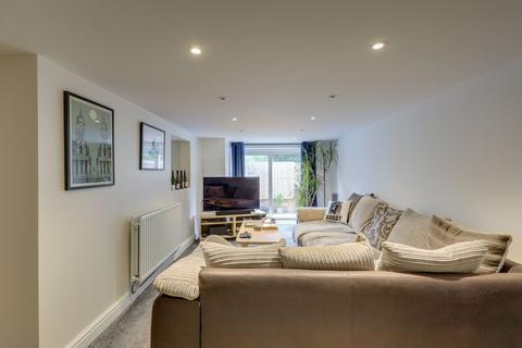3 bedroom end of terrace house for sale, Pascoe Road, Hither Green, SE13