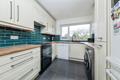 Maisonette - Rowle Close, Stantonbury, Milton Keynes, Buckinghamshire, MK14