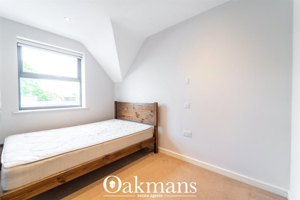 Stratford Road, Solihull B90 - More