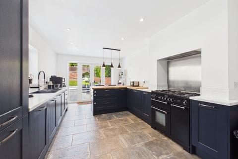 3 bedroom semi-detached house for sale, Leonard Avenue, Sherwood, Nottingham