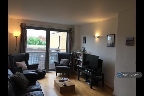 2 bedroom flat to rent, Deals Gateway, London, SE13