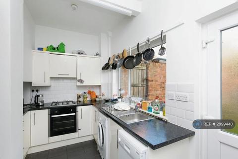 1 bedroom in a house share to rent, Louise Street, Chester, CH1