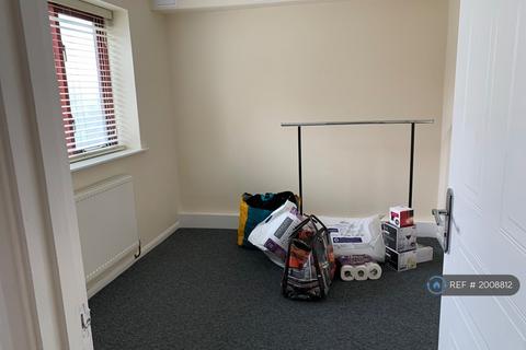 2 bedroom flat to rent, St Marys Court, Derby, DE1