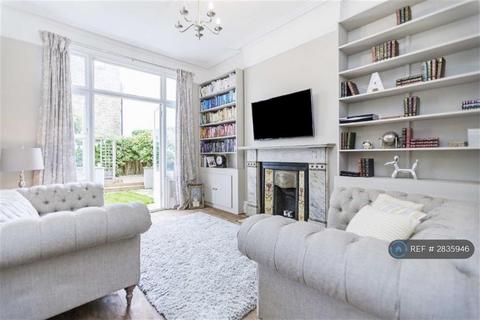 2 bedroom flat to rent, Trinity Road, London, SW17