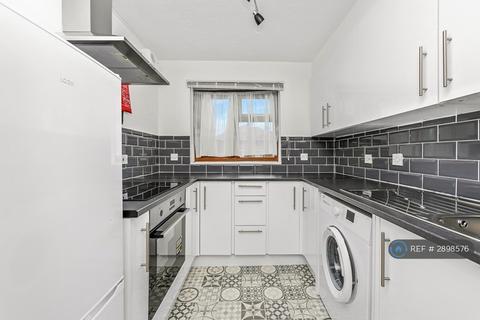 1 bedroom flat to rent, Turnstone Close, London, E13