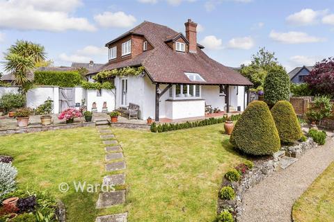 4 bedroom chalet for sale, The Street, Maidstone ME14