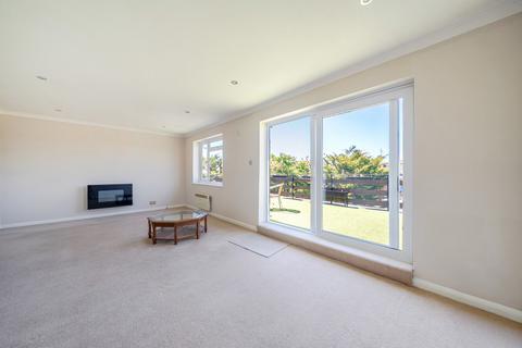 2 bedroom flat for sale, Grand Drive, Raynes Park, London, SW20