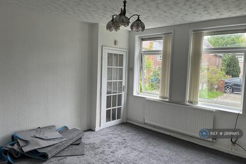 3 bedroom semi-detached house to rent, Downham Road, Sheffield, S5
