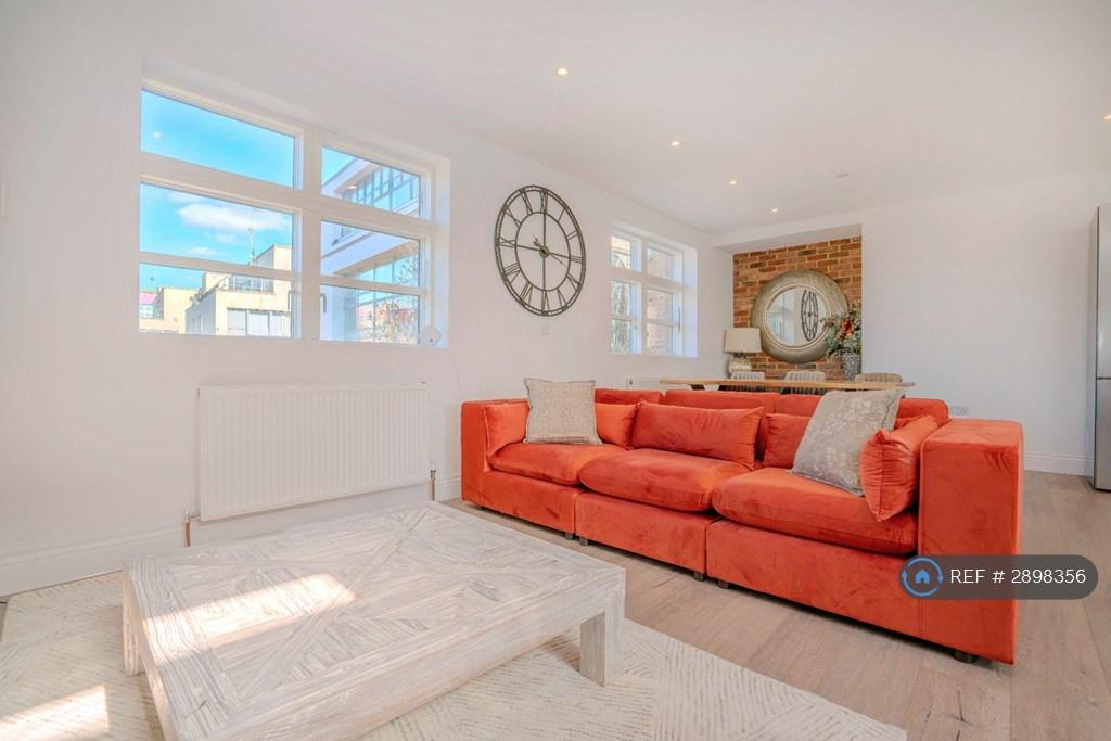 House in London - View 4